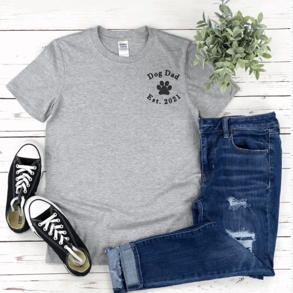 Dog Dad T Shirt NWT Personalize with Year